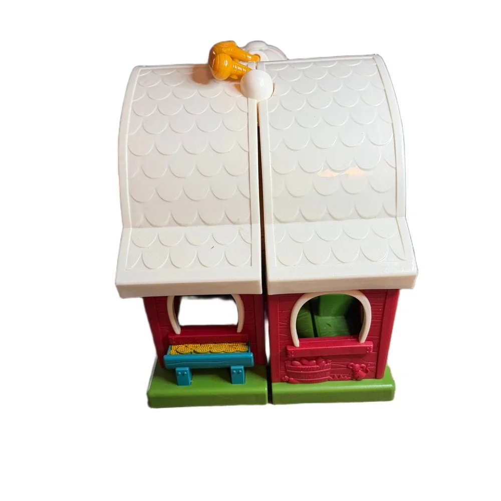 Battat Red Barn Toy Playset CH1050-01 Folding Farmhouse with Silo and Handle